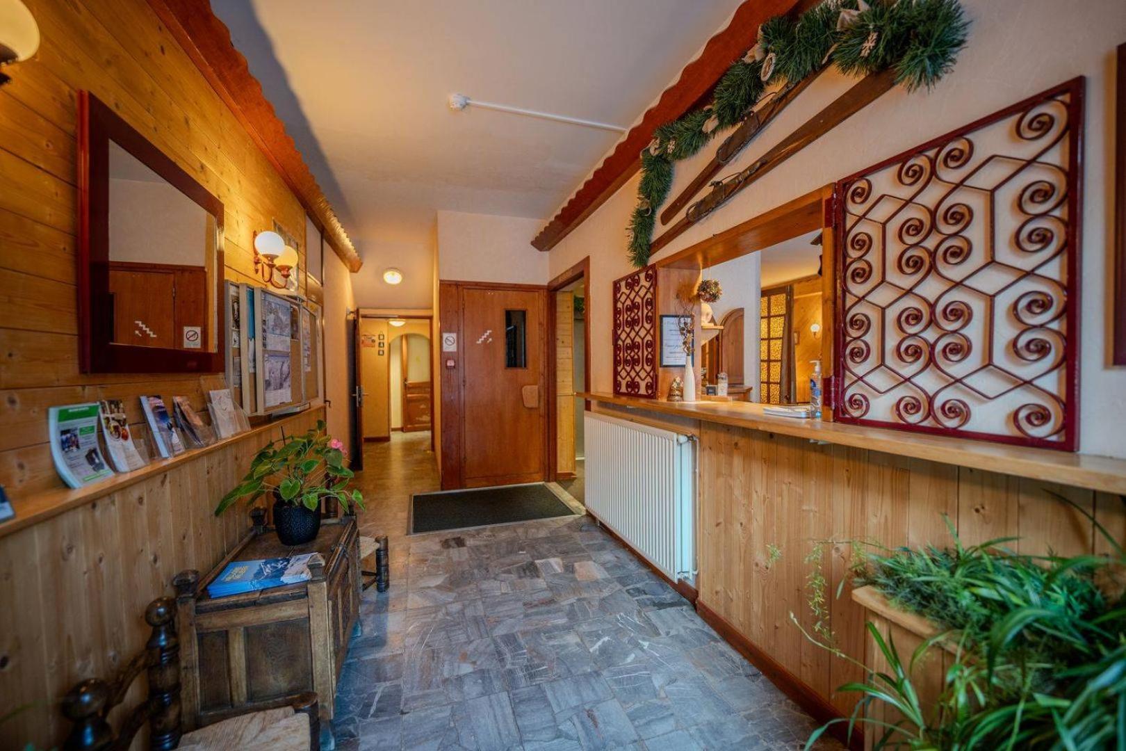 Hotel Du Centre Valloire Eksteriør billede